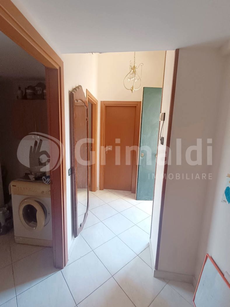 Bilocale arredato in affitto a Brusciano