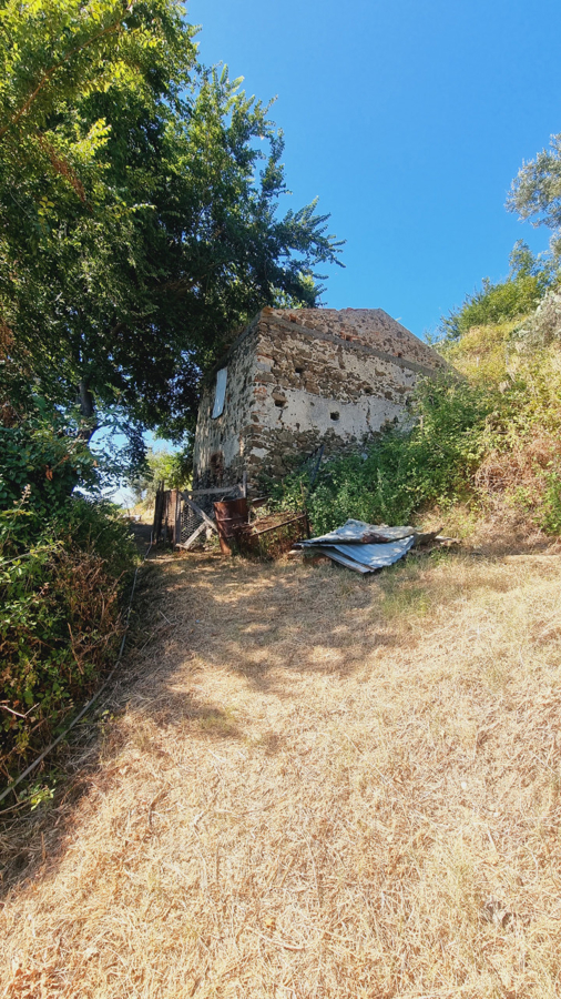 Rustico con giardino a Santa Lucia del Mela