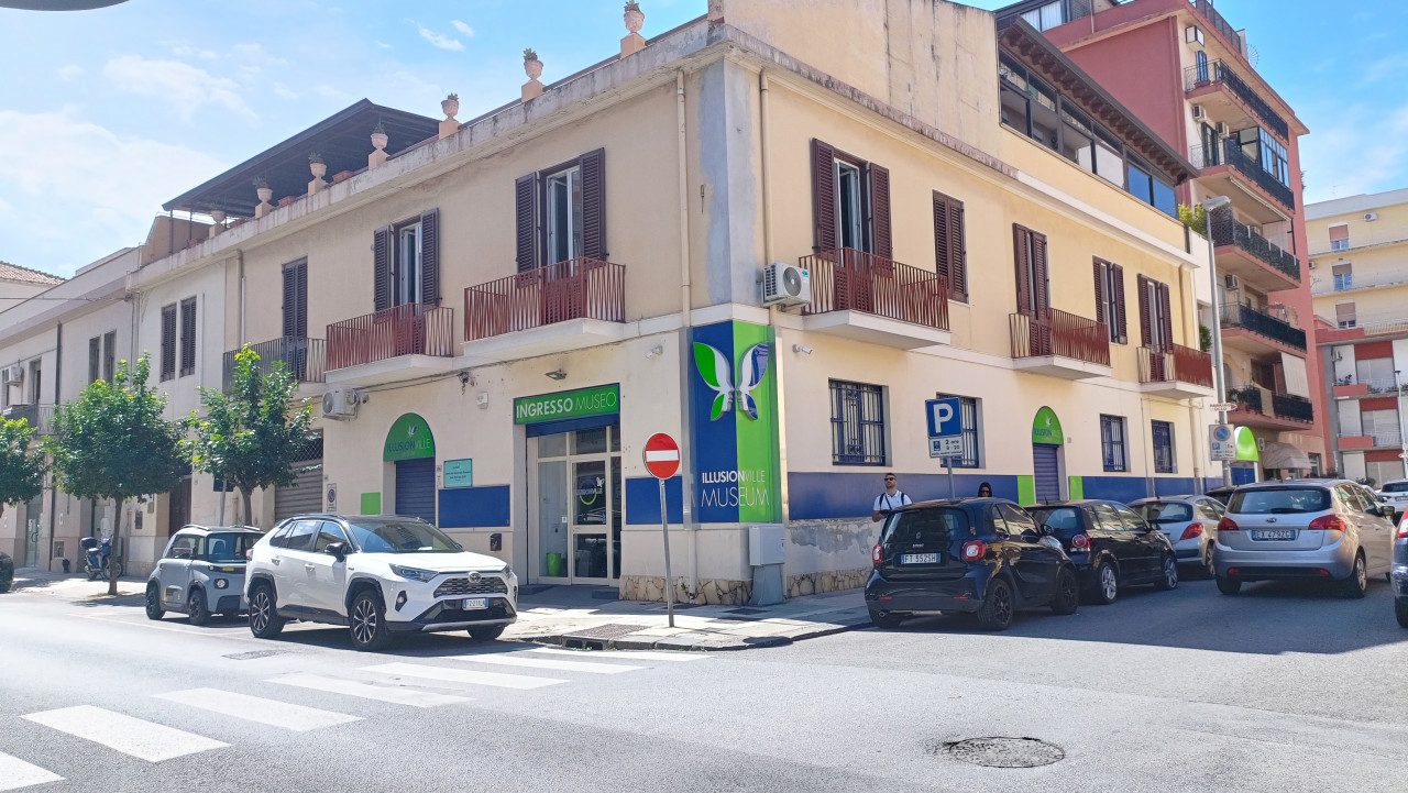 Attivit commerciale in vendita a Milazzo