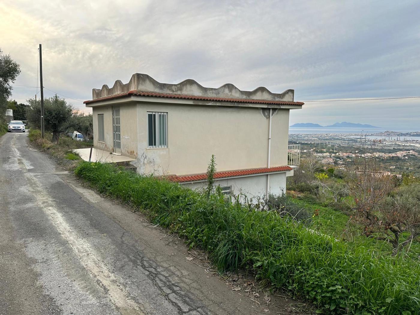 Appartamento con giardino a Pace del Mela