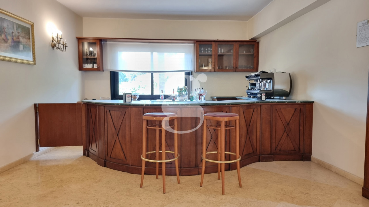 Attivit commerciale Albergo in vendita a Falcone