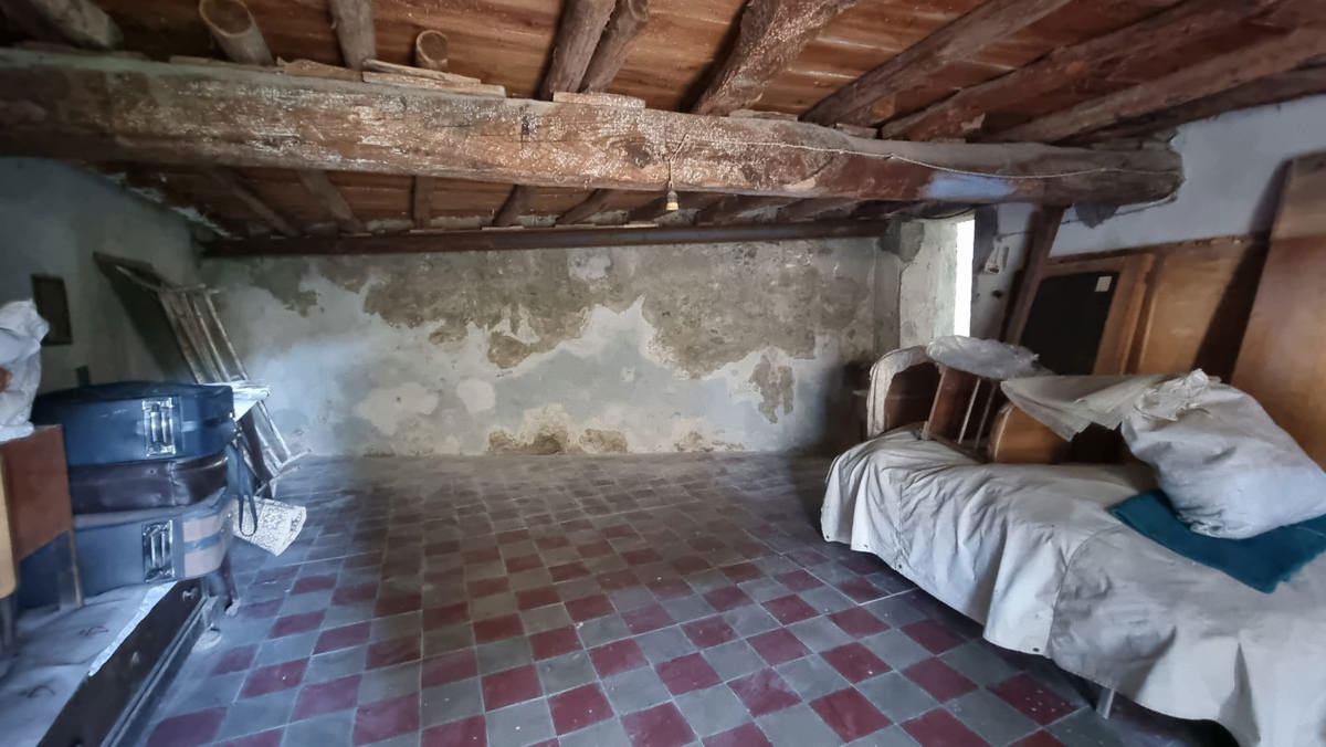 Casa indipendente da ristrutturare a Santa Lucia del Mela