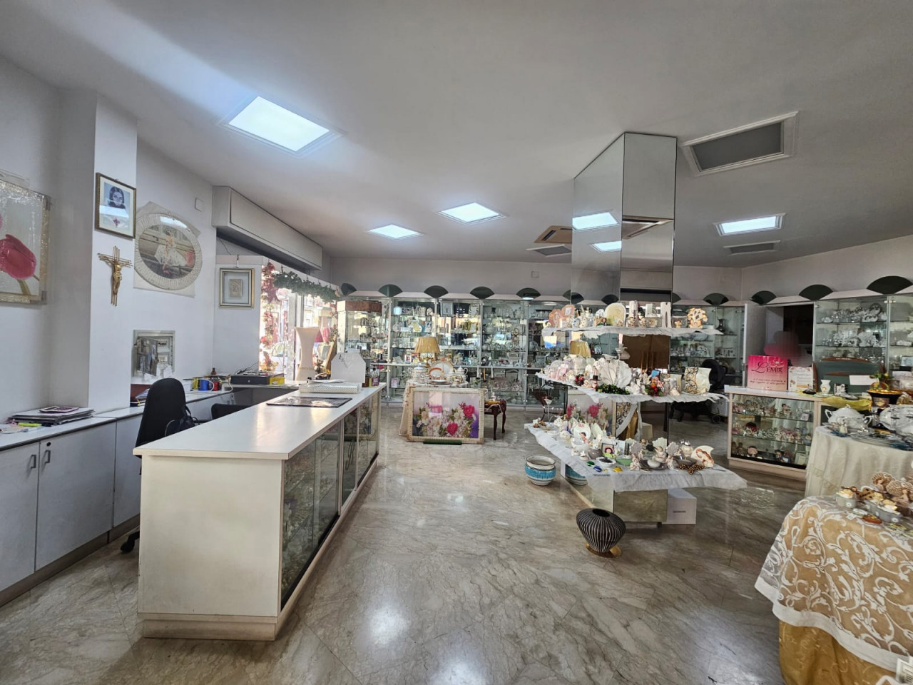 Negozio in affitto a Barcellona Pozzo di Gotto