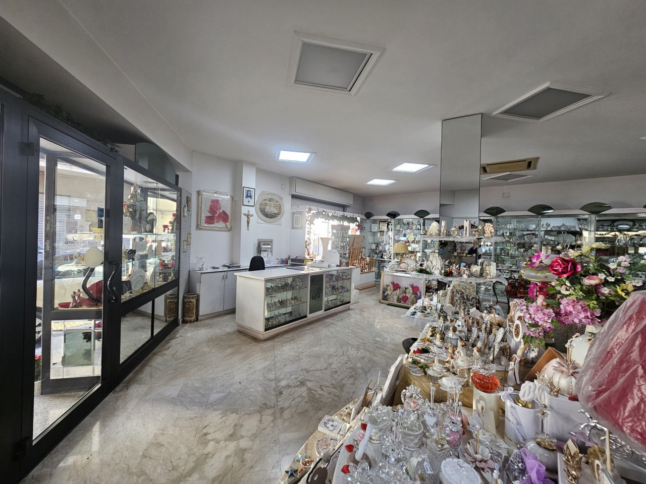 Negozio in affitto a Barcellona Pozzo di Gotto