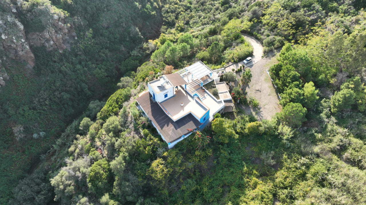 Attivit commerciale Albergo in vendita a Lipari