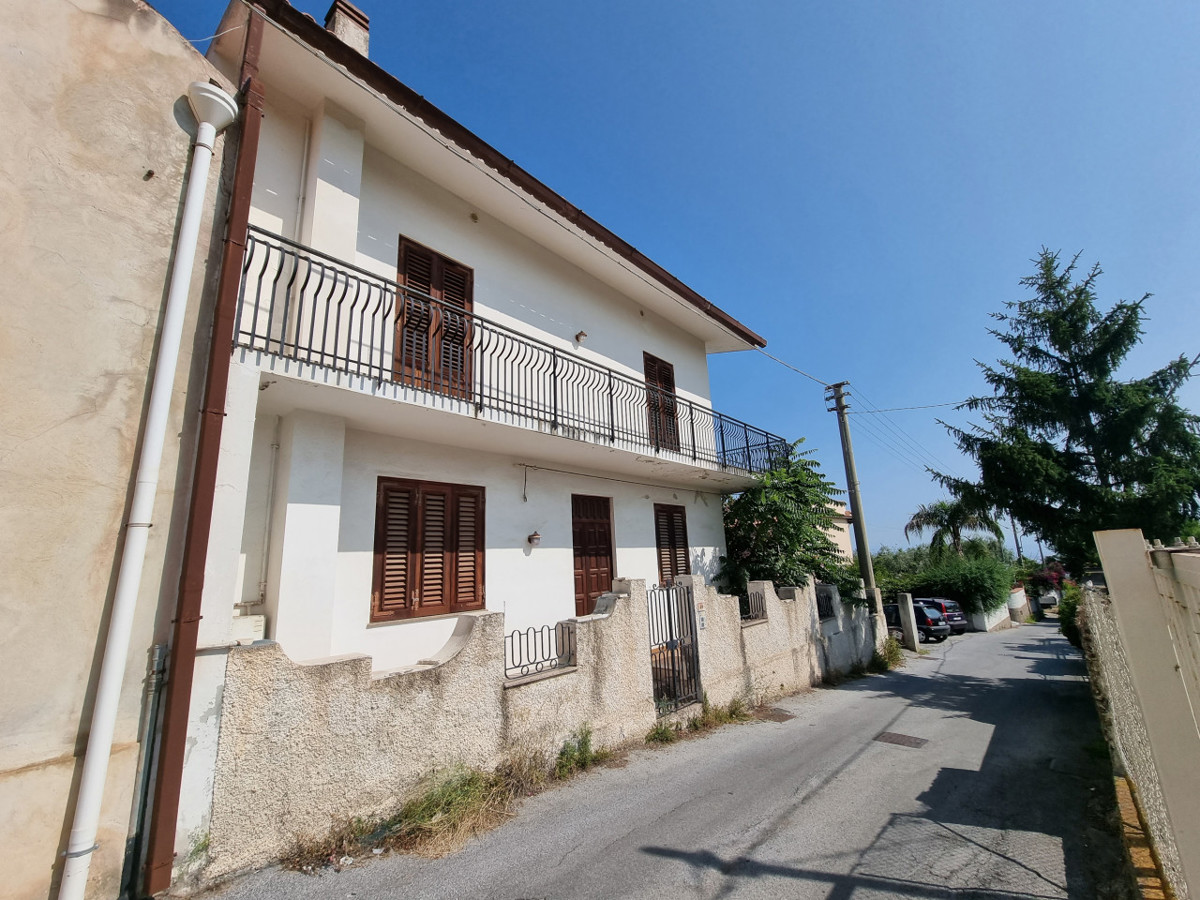 Villa con giardino a Milazzo