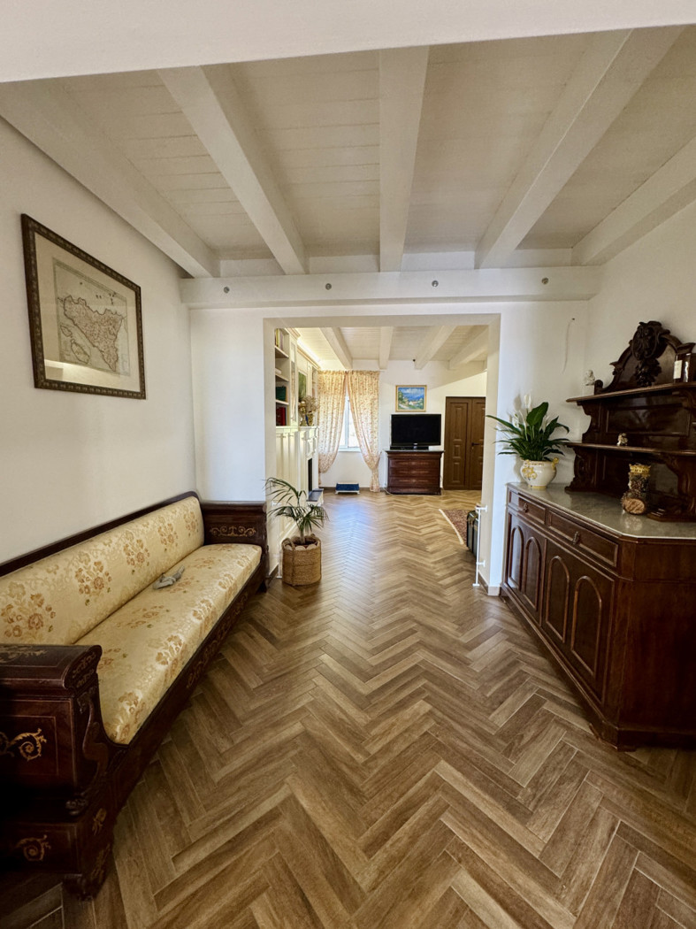 Casa indipendente con giardino a Milazzo