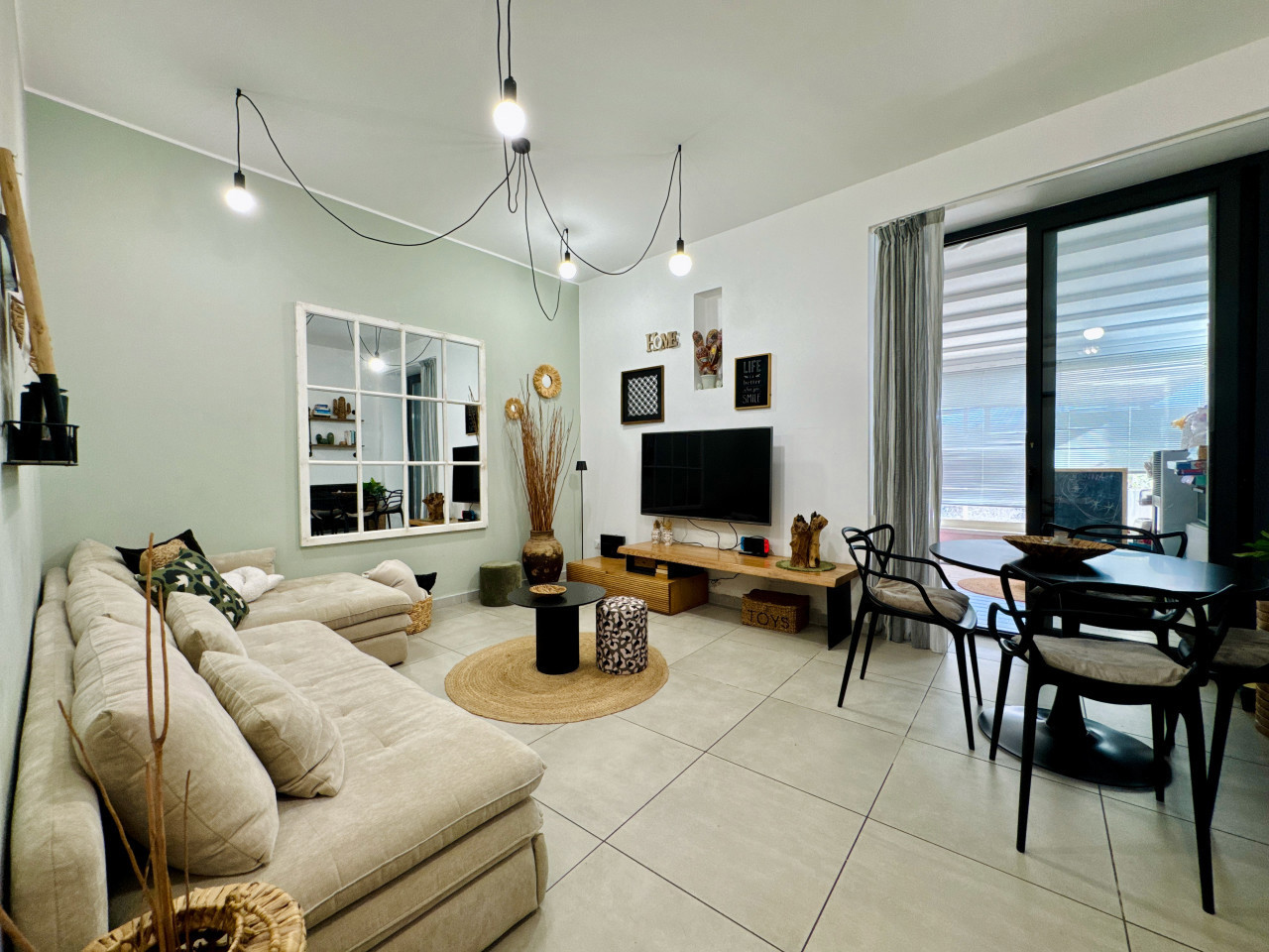 Casa indipendente con box doppio a Milazzo