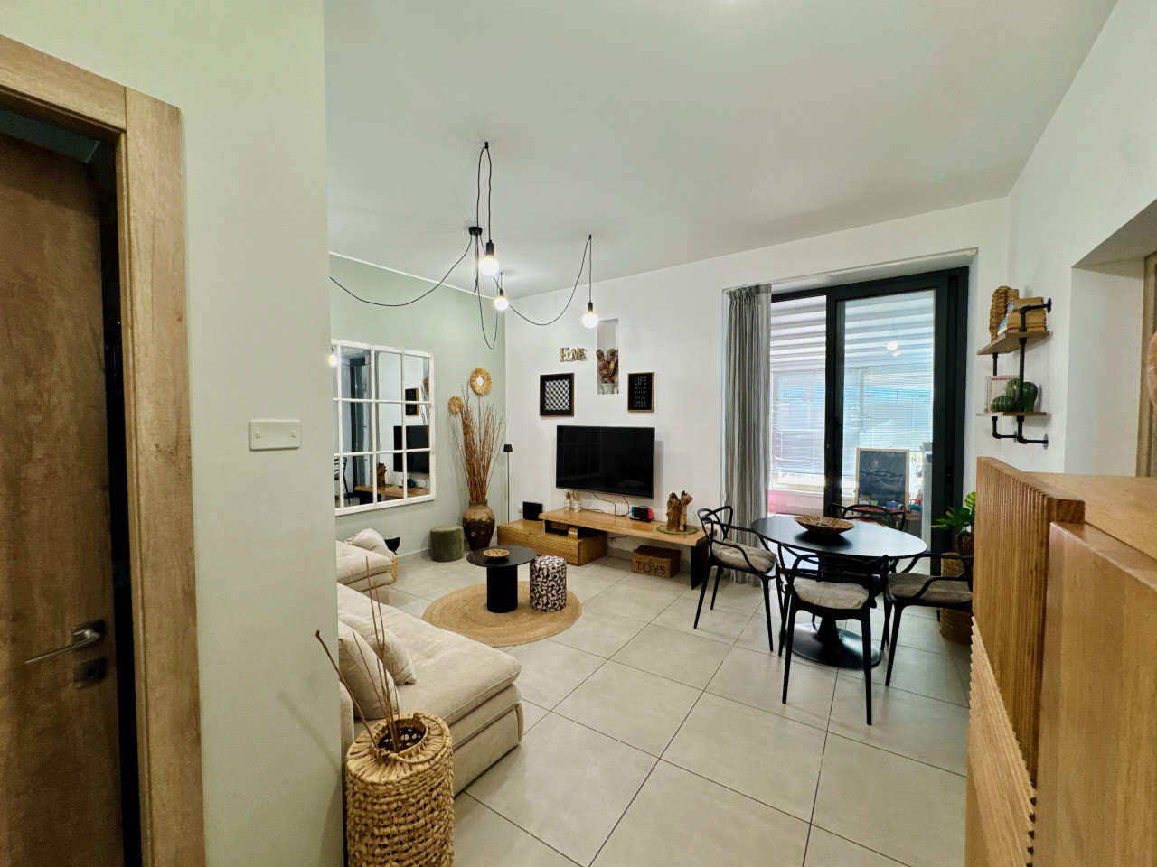 Casa indipendente con box doppio a Milazzo