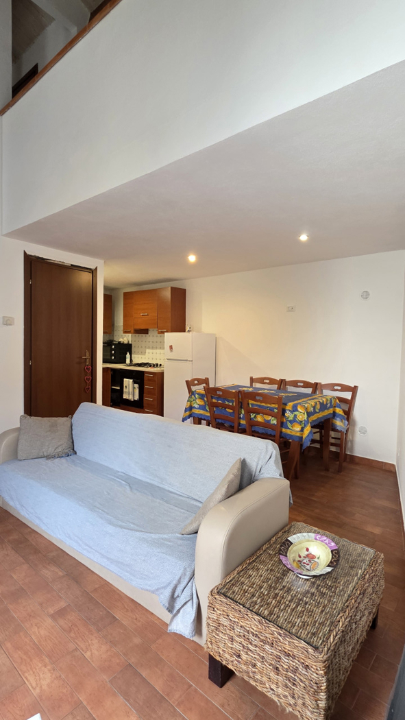 Casa indipendente ristrutturata a Basic�