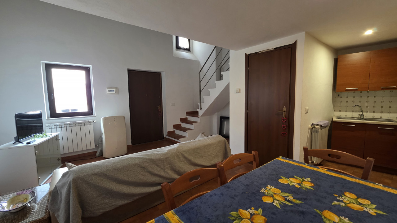 Casa indipendente ristrutturata a Basic�