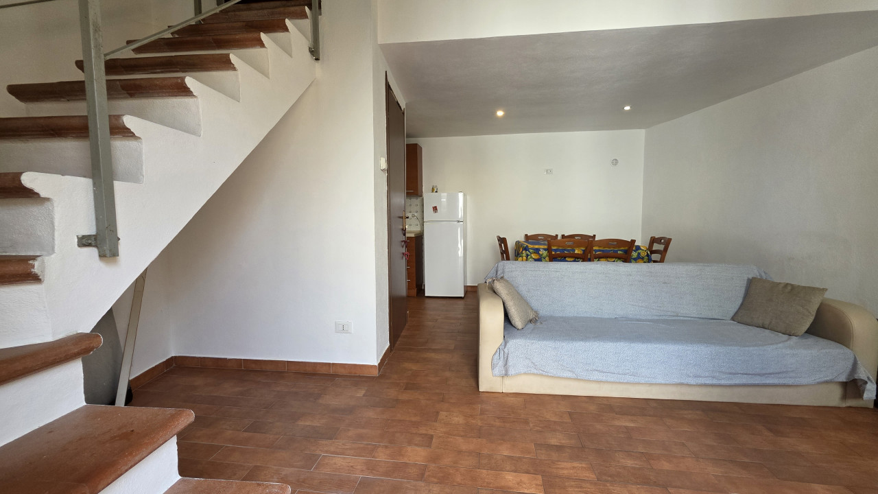 Casa indipendente ristrutturata a Basic�