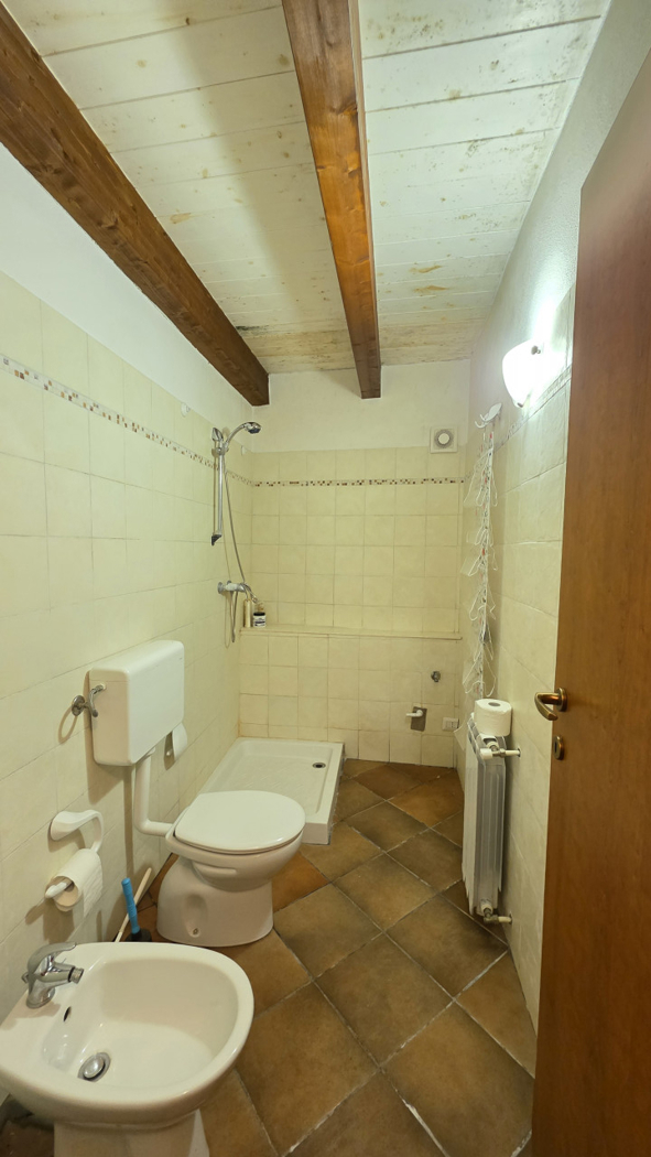 Casa indipendente ristrutturata a Basic�