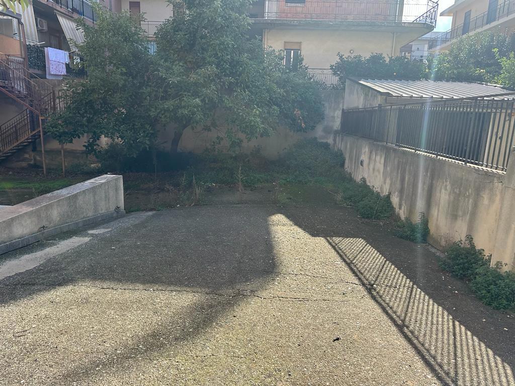 Magazzino in vendita a San Filippo del Mela