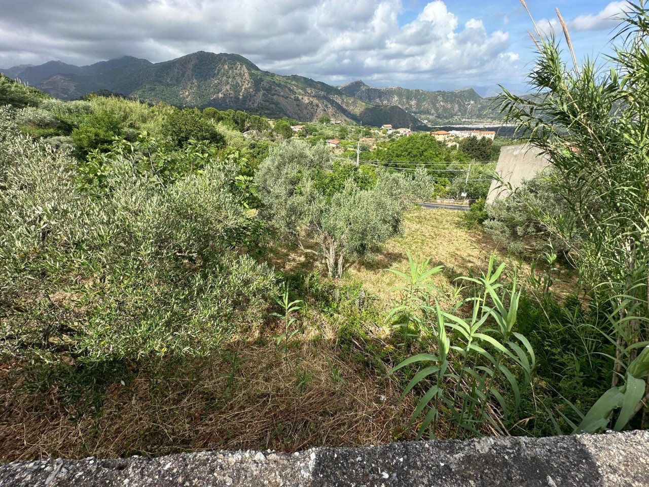 Rustico con giardino a Castroreale