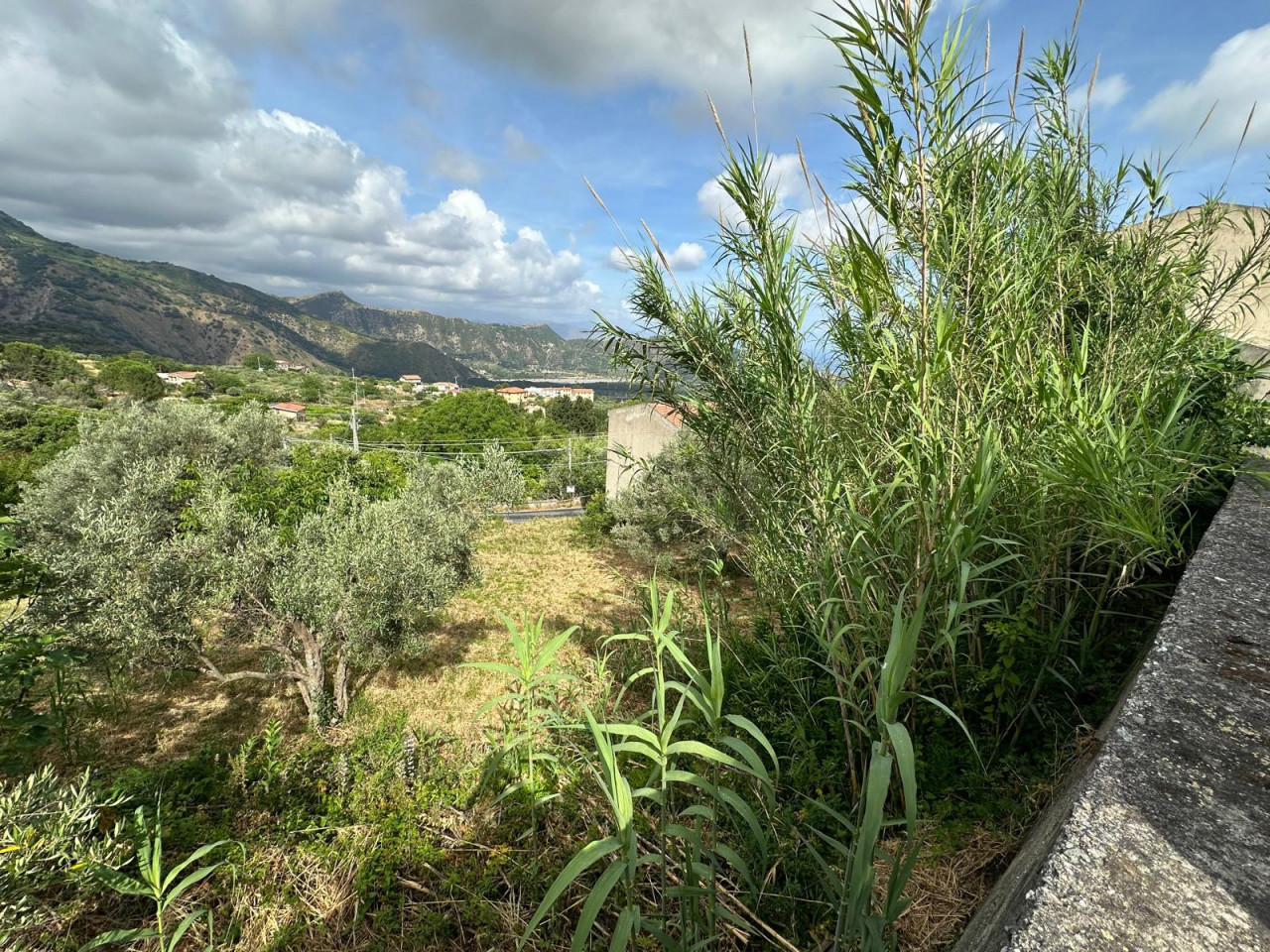 Rustico con giardino a Castroreale