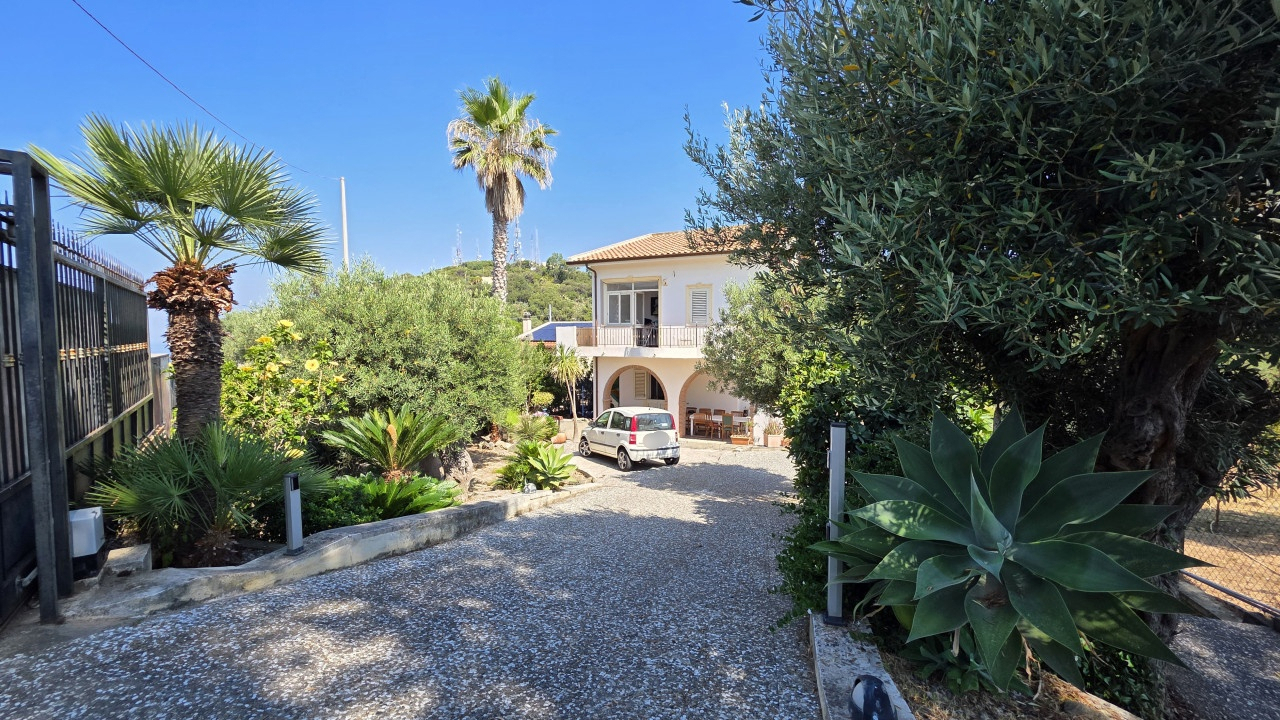 Villa con giardino a Milazzo