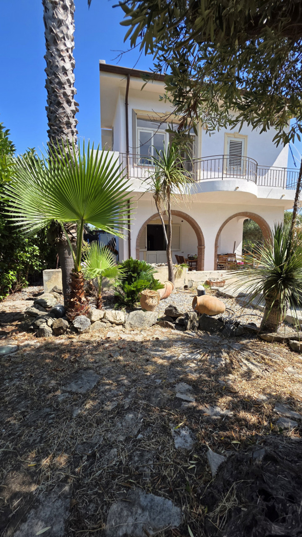 Villa con giardino a Milazzo