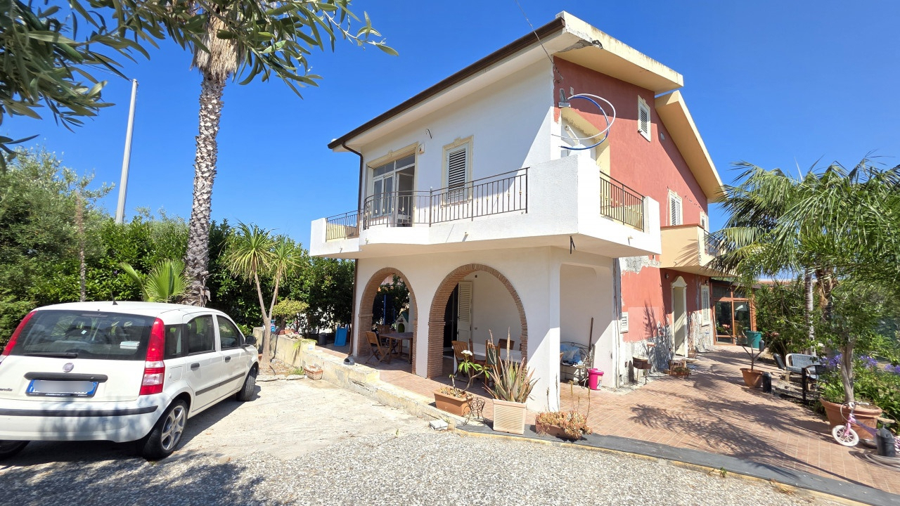 Villa con giardino a Milazzo