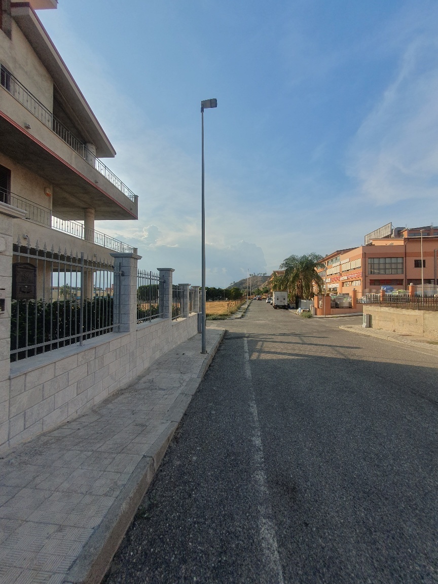 Locale commerciale in affitto in via nicola trussardi, Motta San Giovanni