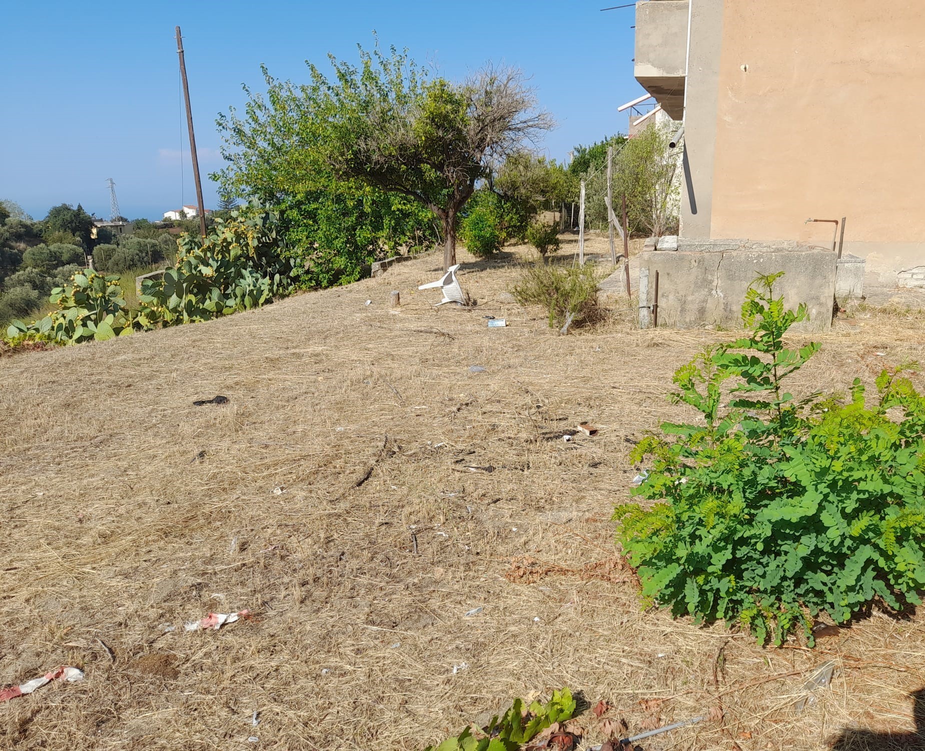 Trilocale da ristrutturare in trizzino, Reggio Calabria