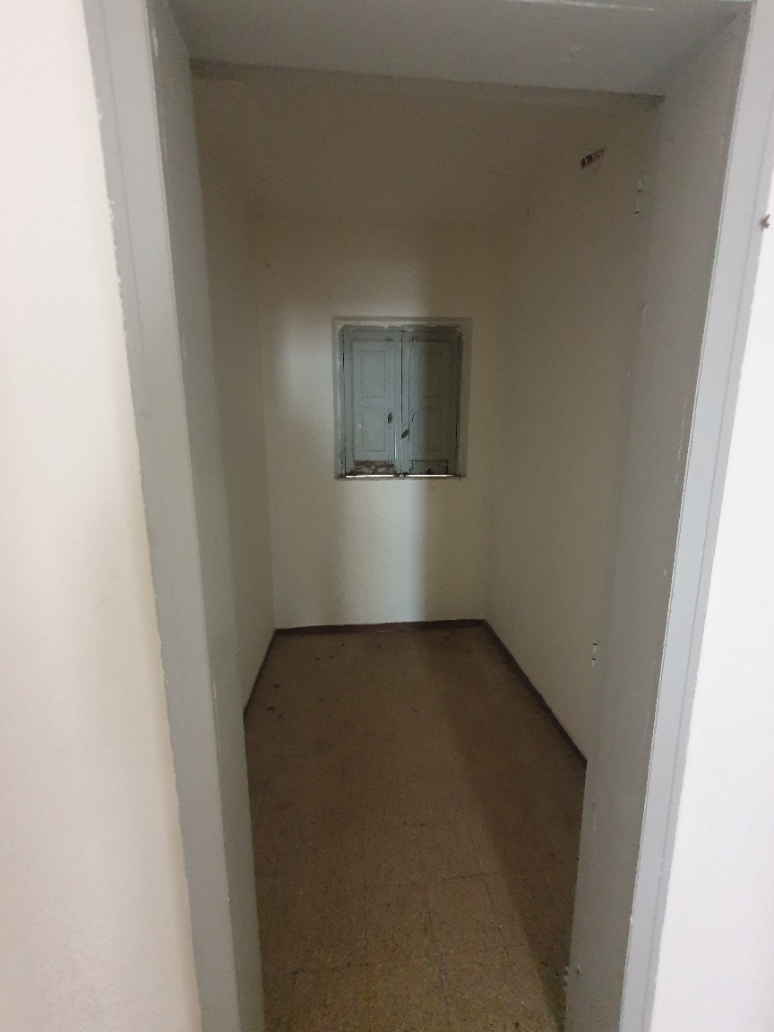 Trilocale da ristrutturare in via trizzino 28, Reggio Calabria