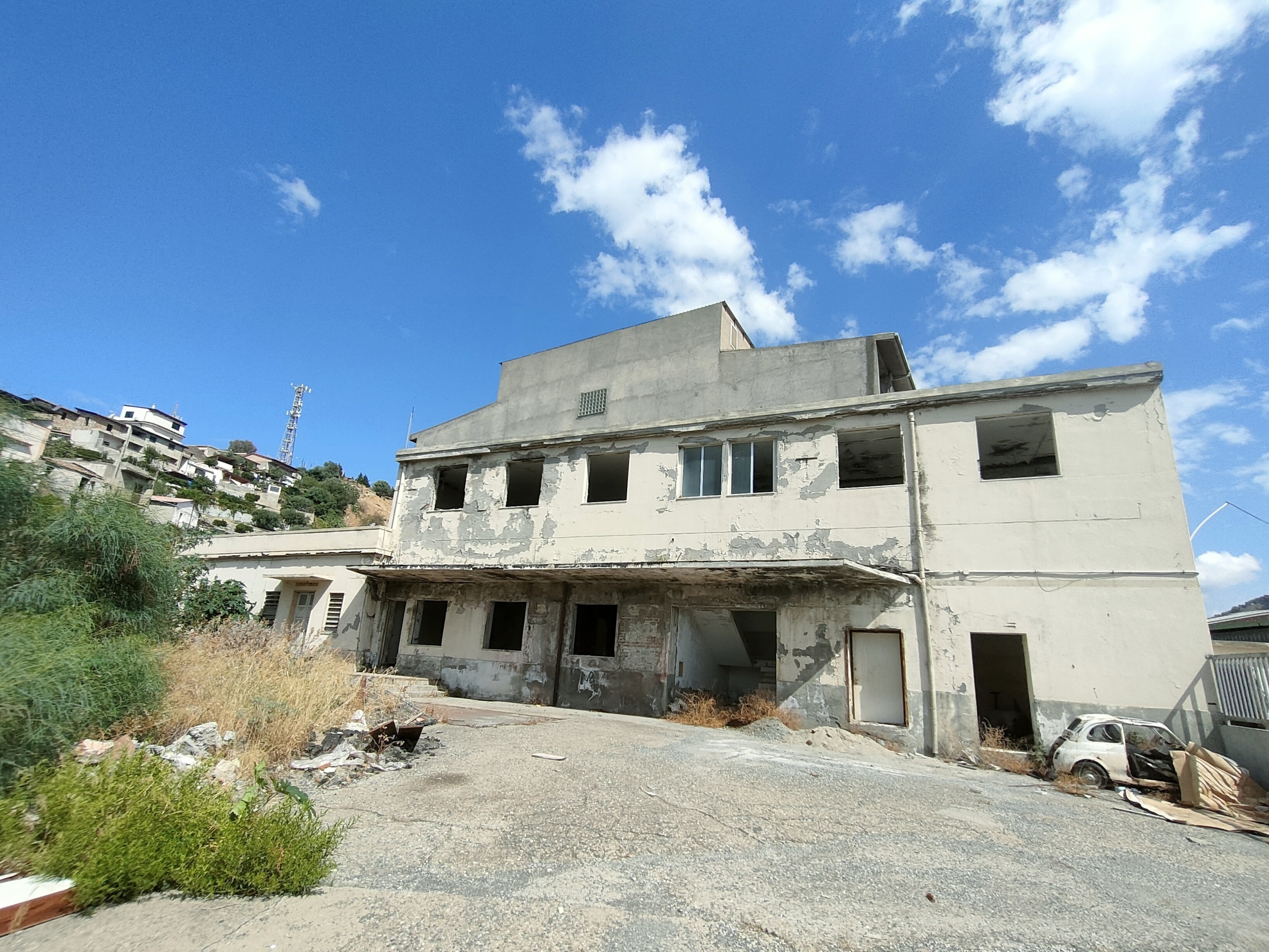 Casa indipendente da ristrutturare in via aldo tripodi, Melito di Porto Salvo