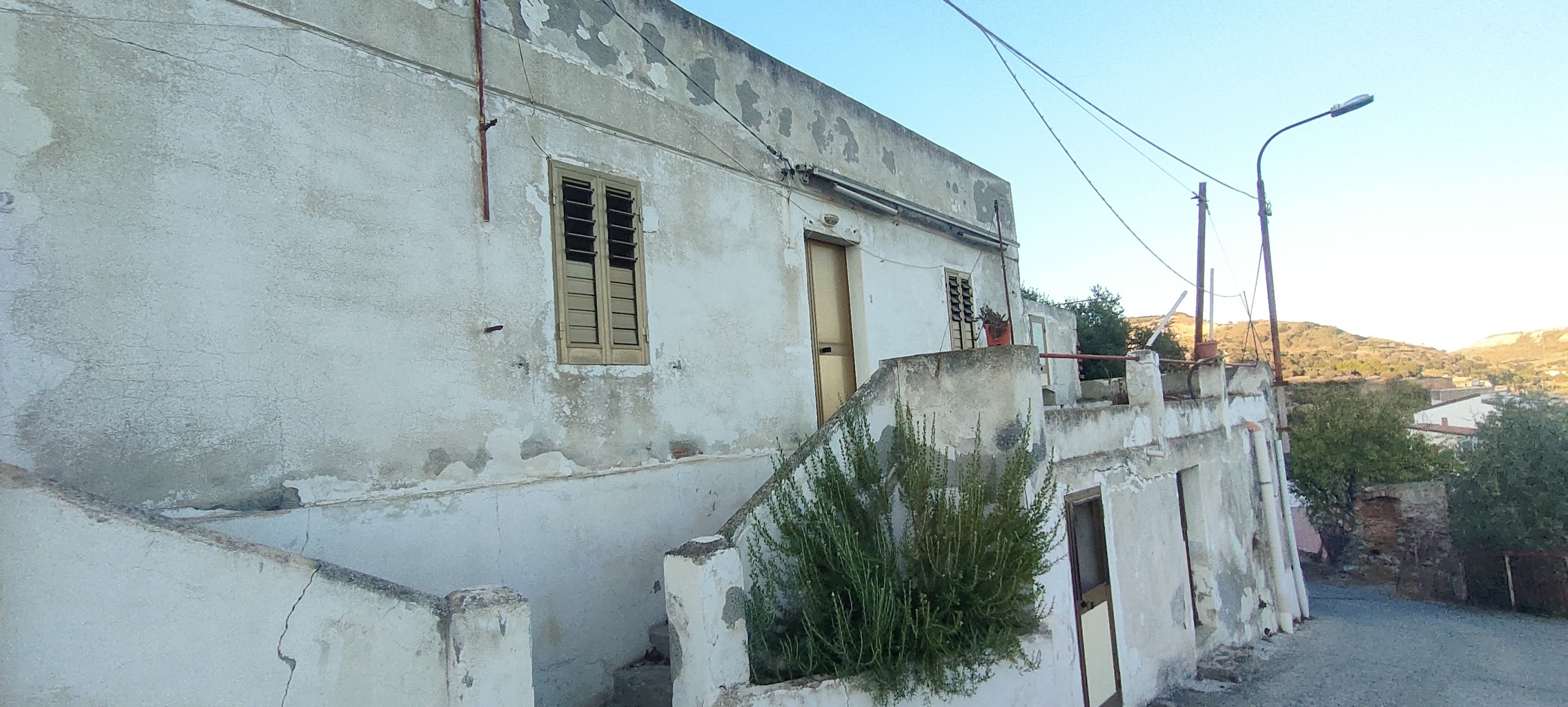 Appartamento da ristrutturare in via agrillei 2, Palizzi