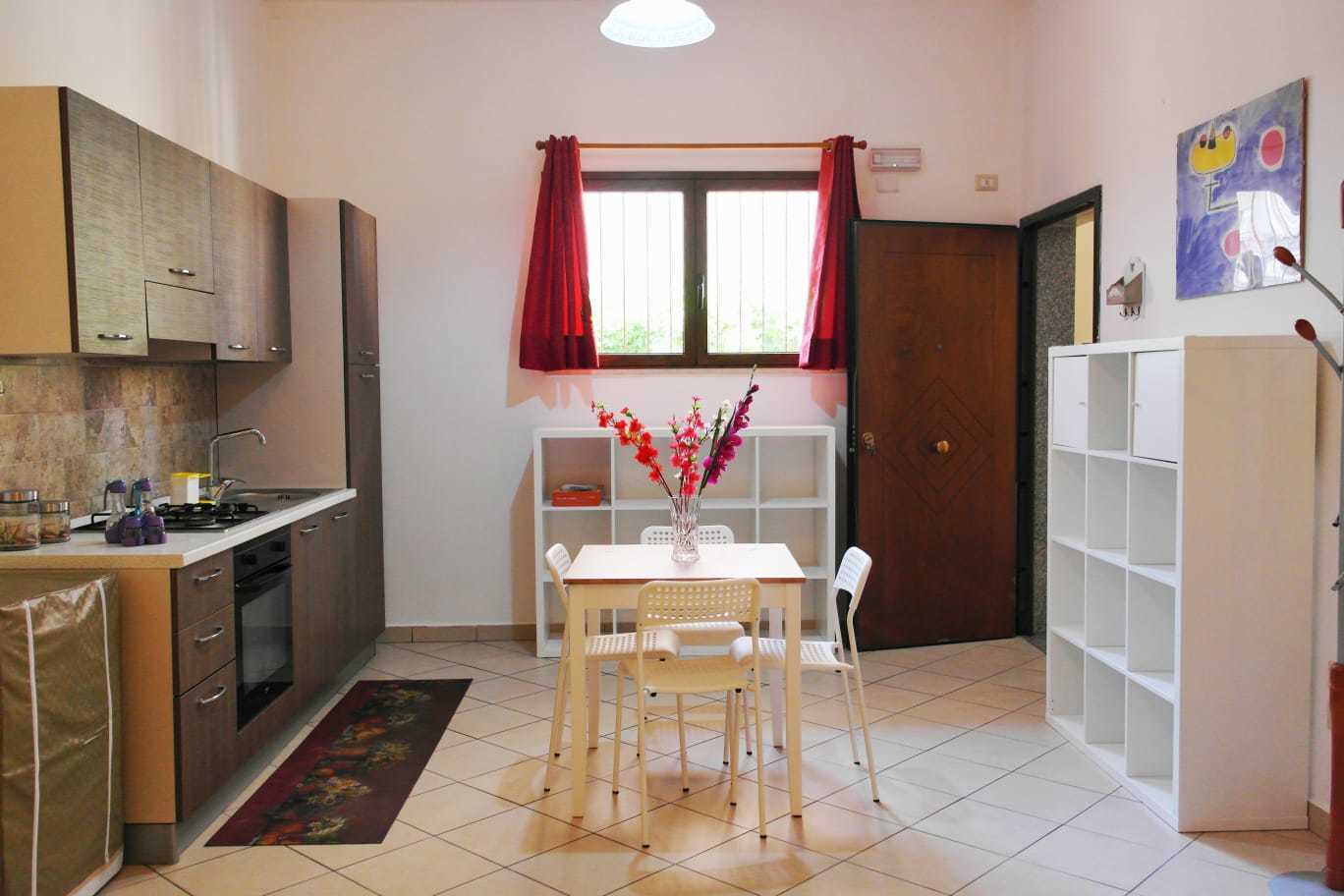 Monolocale in affitto in via sbarre inferiori 128, Reggio Calabria