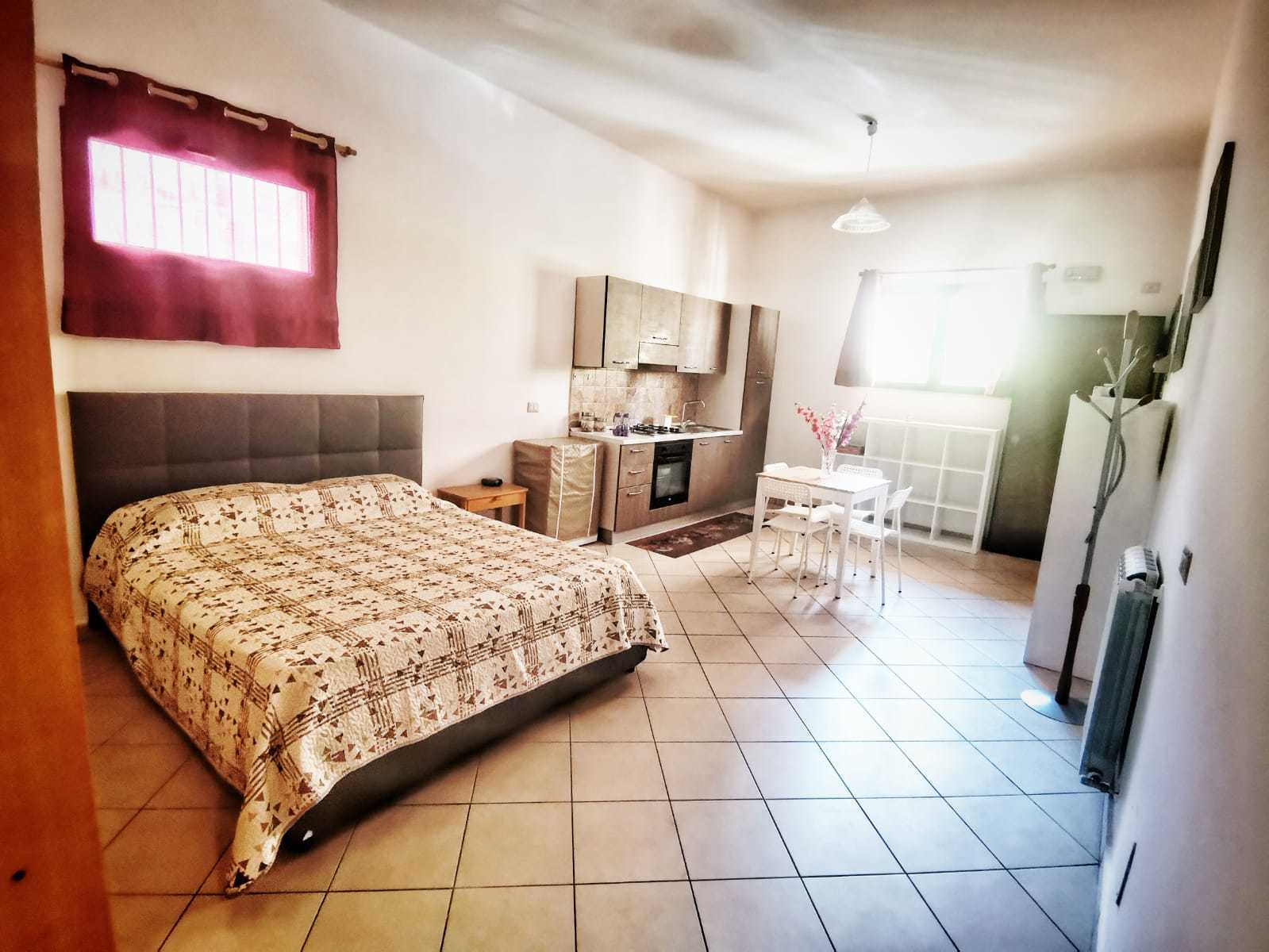 Monolocale in affitto in via sbarre inferiori 128, Reggio Calabria