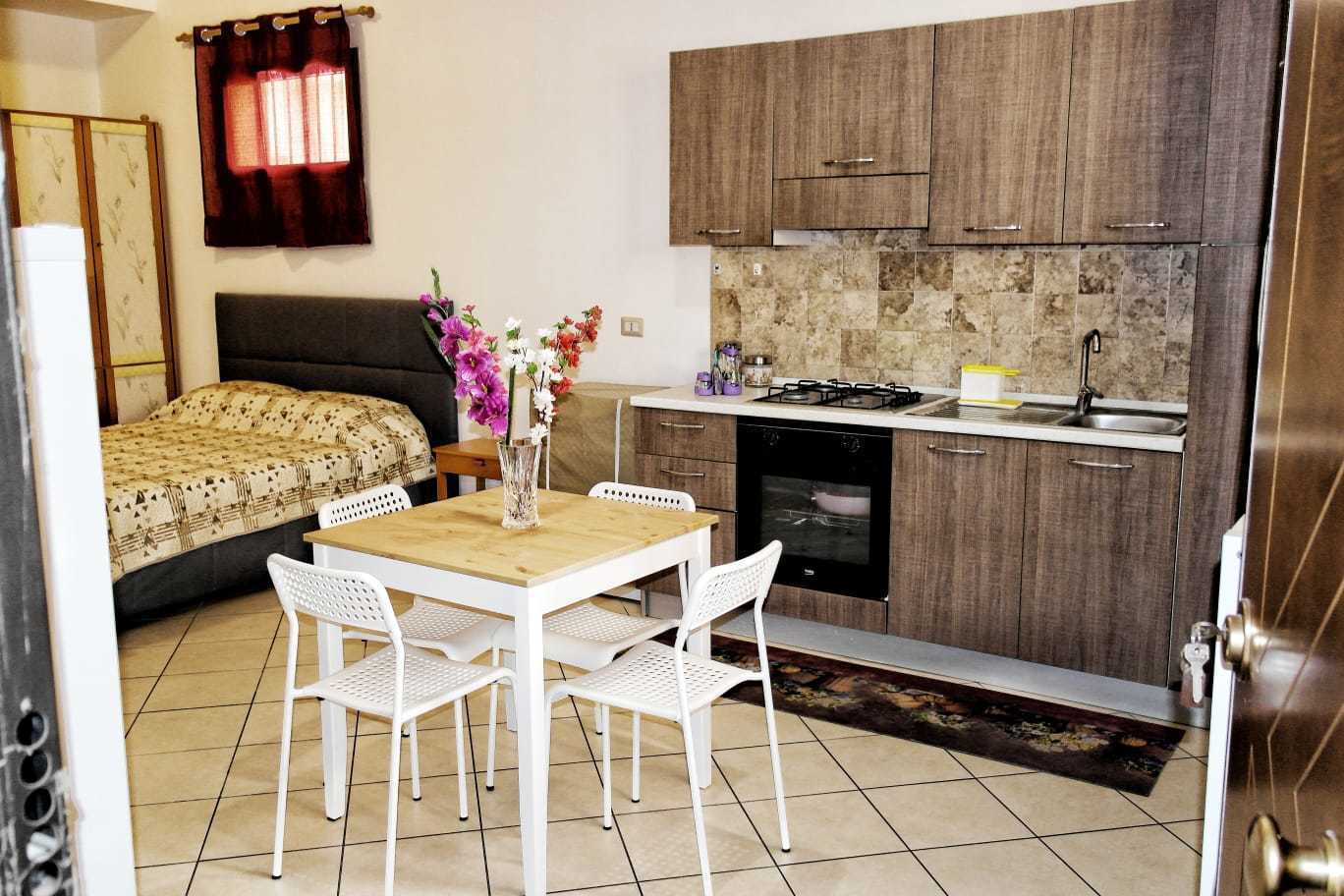 Monolocale in affitto in via sbarre inferiori 128, Reggio Calabria