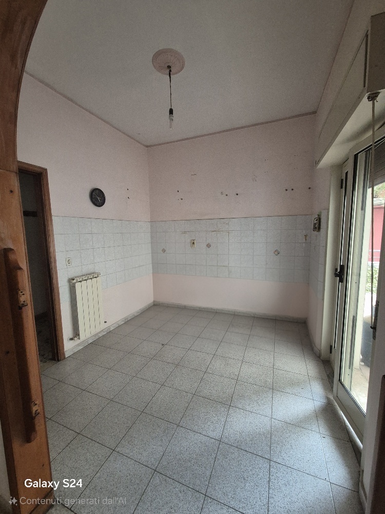 Quadrilocale in vendita in via sandro pertini, Reggio Calabria