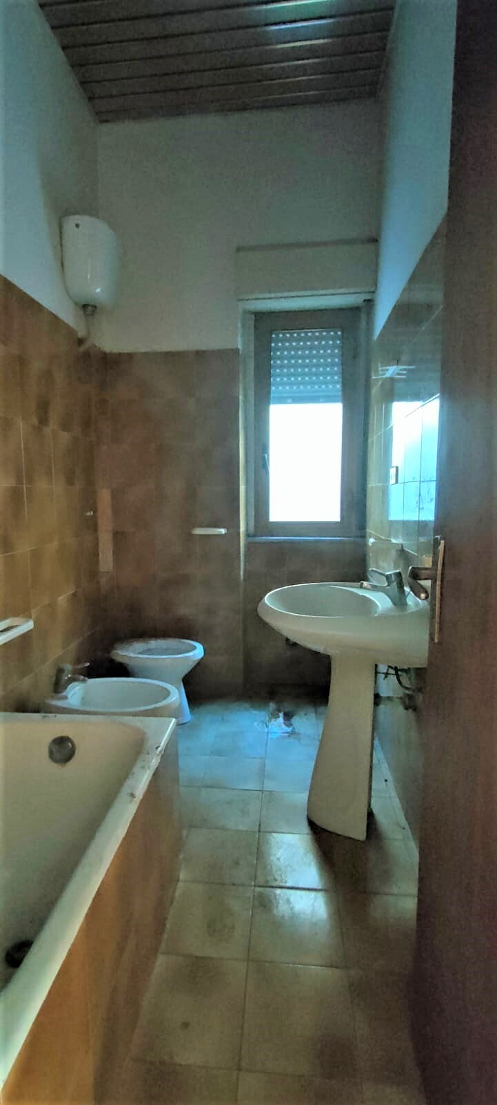 Bilocale da ristrutturare in via sant'anna ii tronco, Reggio Calabria