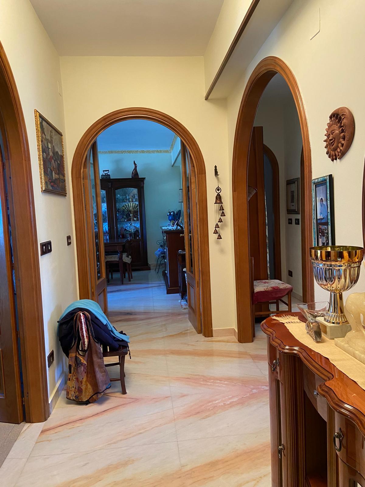 Appartamento in vendita in viale aldo moro 15, Bova Marina