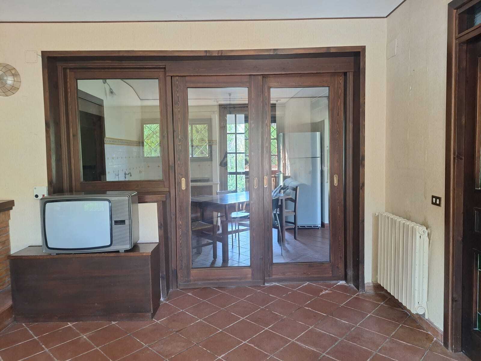 Villa con giardino in localit� valdaro, Settingiano