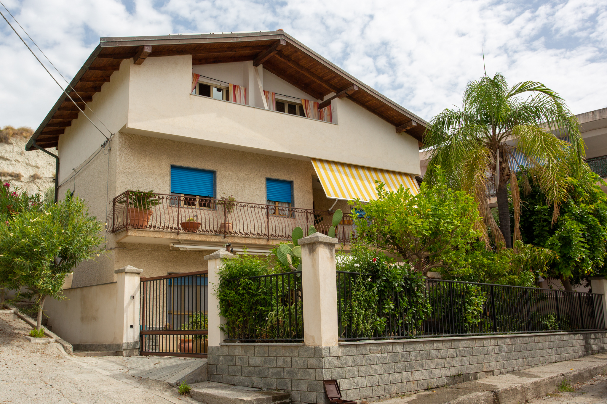 Stabile/Palazzo in vendita in viale aldo moro 5, Bova Marina