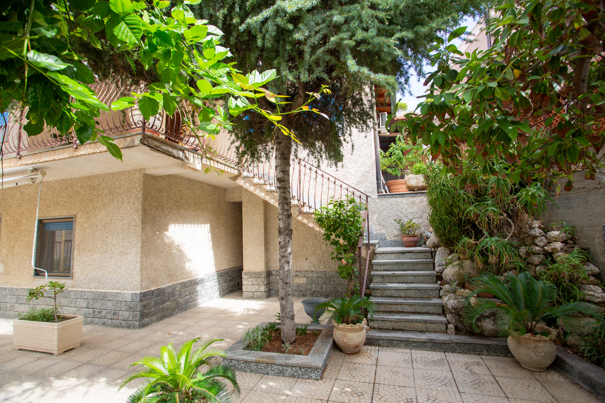 Stabile/Palazzo in vendita in viale aldo moro 5, Bova Marina