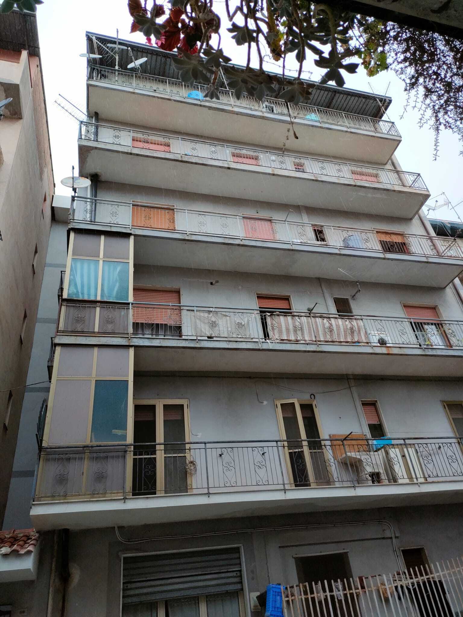 Trilocale in affitto in via sbarre superiore diramazione lombardo 69, Reggio Calabria