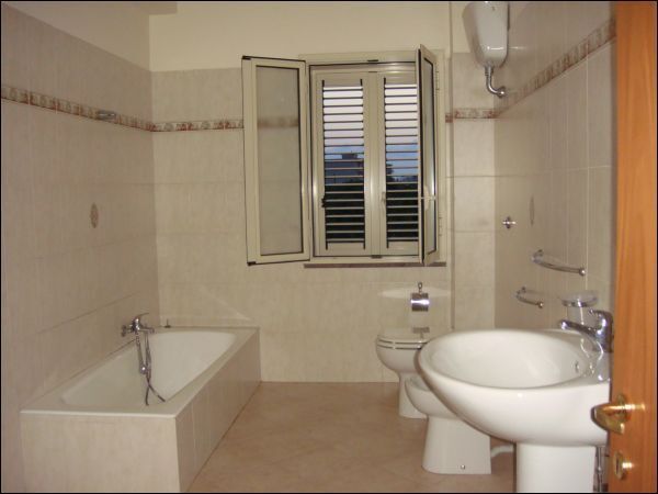 Quadrilocale in affitto in via abate sant'elia 147, Reggio Calabria
