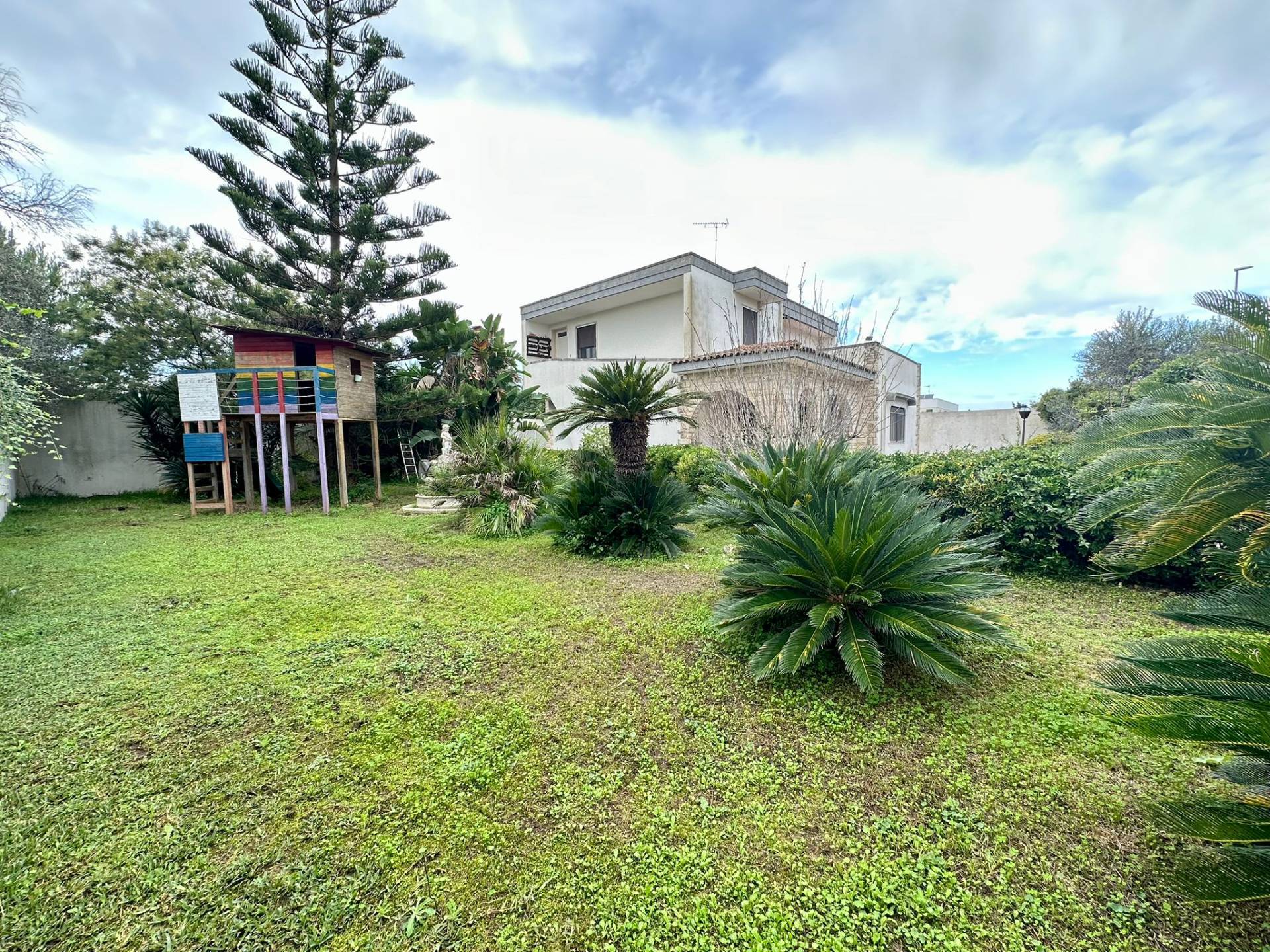 Villa Singola in vendita a Lecce, marina di San Cataldo