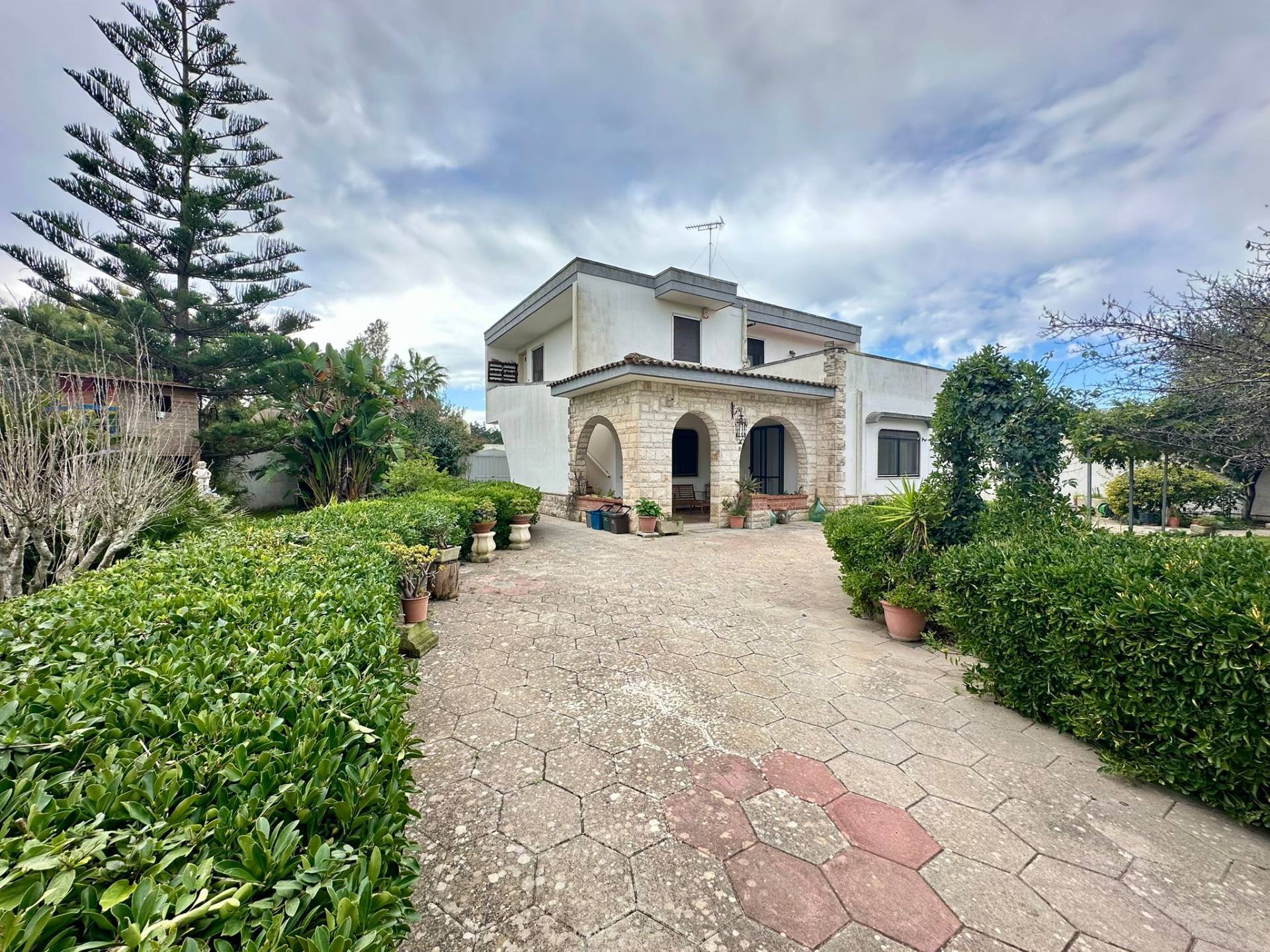 Villa Singola in vendita a Lecce, marina di San Cataldo