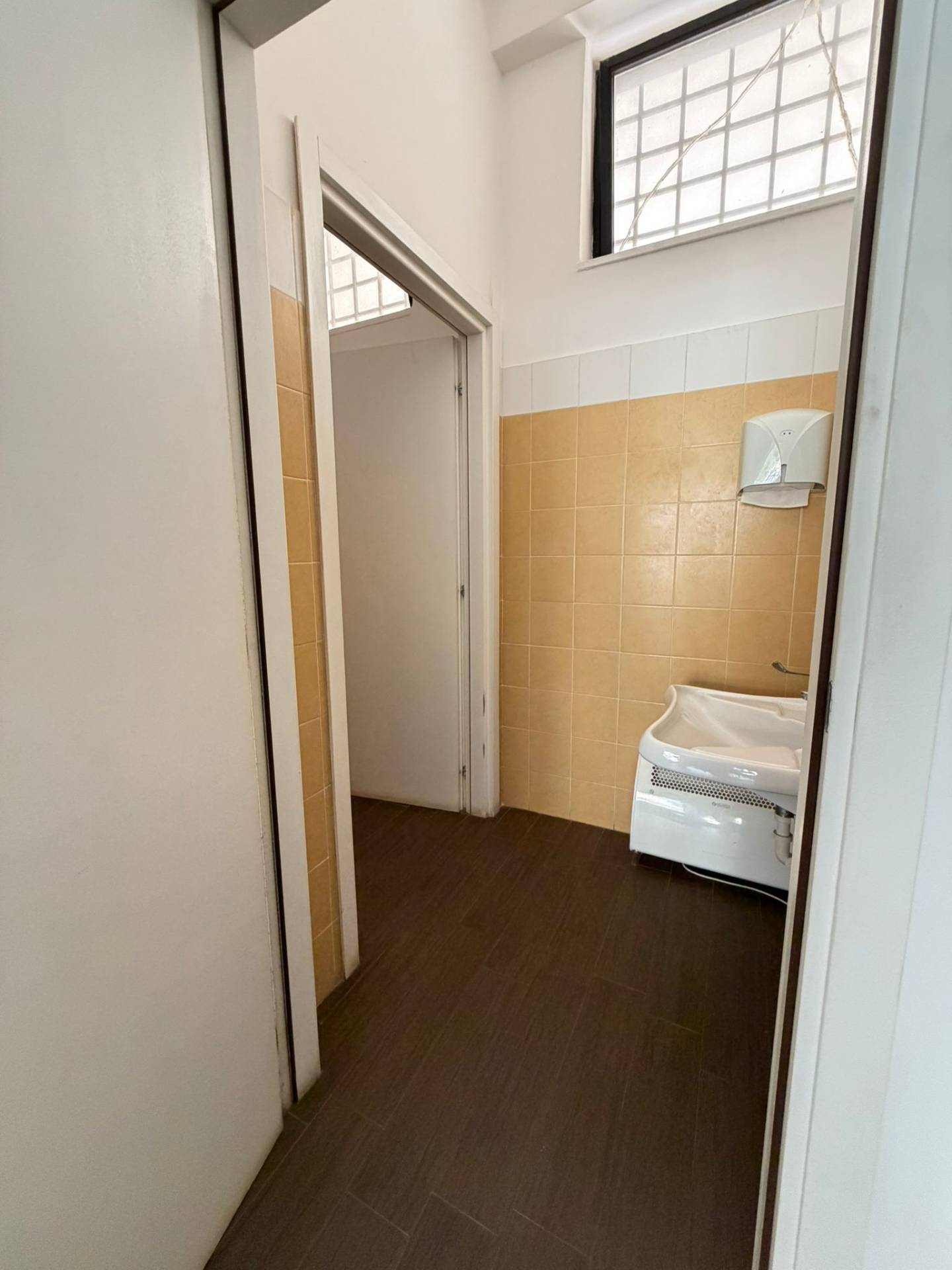 Negozio in vendita a Lecce