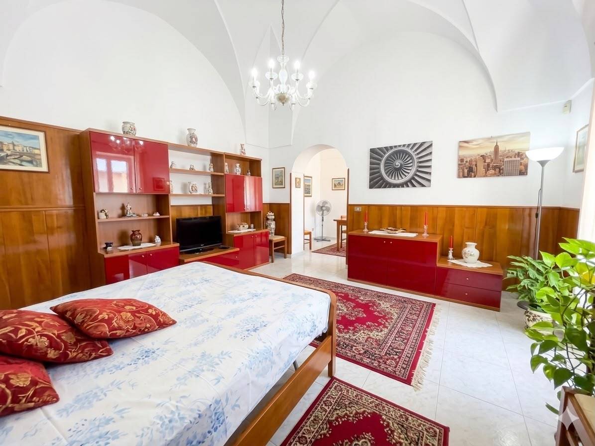 Palazzina/Stabile in vendita a Lecce, Rudiae