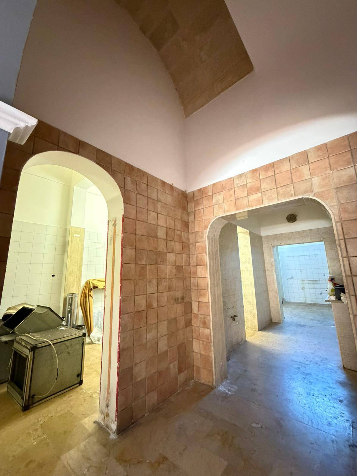 Laboratorio in vendita a Lecce, P. Ariosto