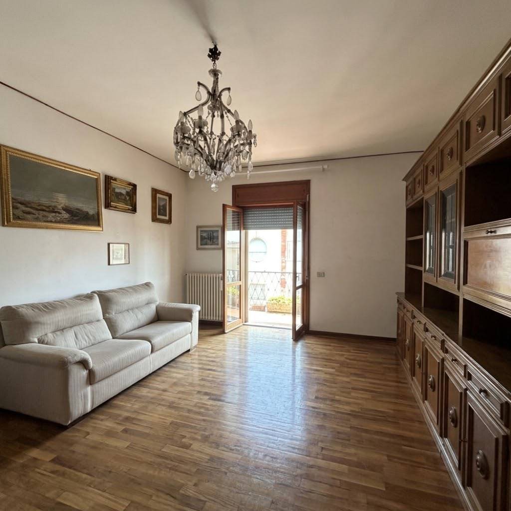 Appartamento in vendita a Lecce, P. Ariosto