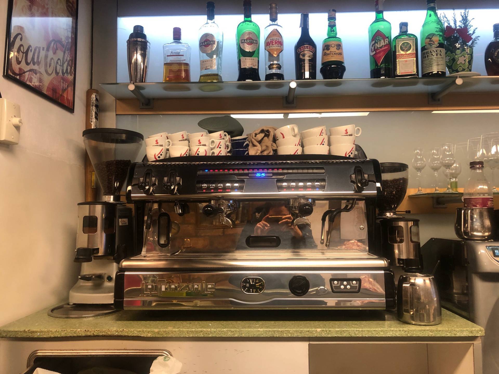 bar in vendita a Ferrara, Centro storico