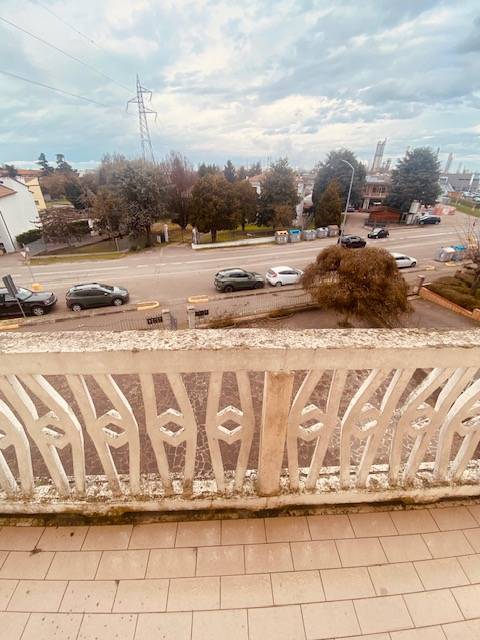 Appartamento in vendita a Ferrara, Via Modena