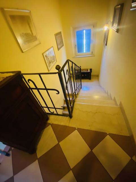 casa con 2 appartamenti garage e giardino- in vendita a Ferrara, Boara