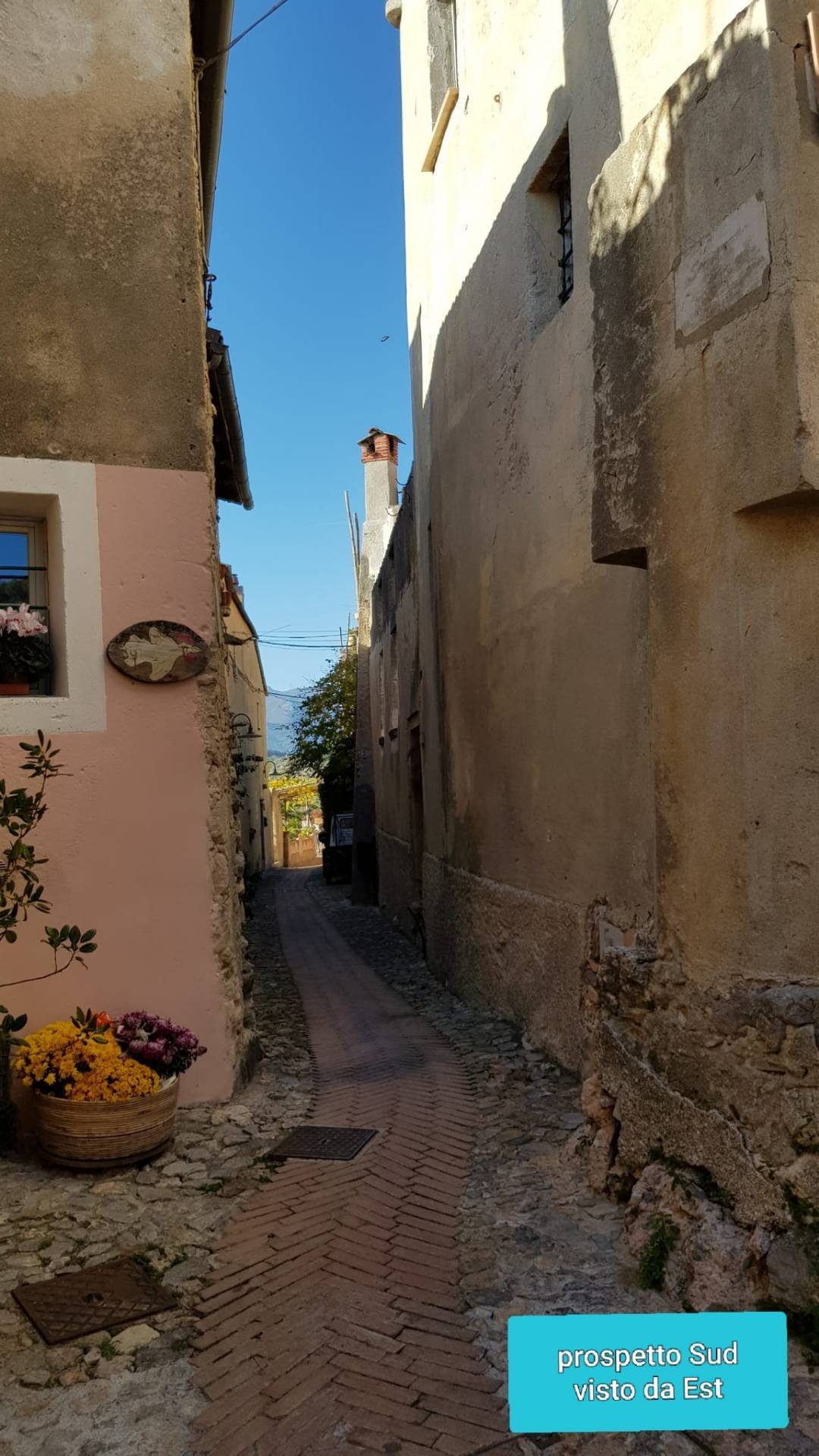 Rustico casale in vendita a Borgio Verezzi, Roccaro