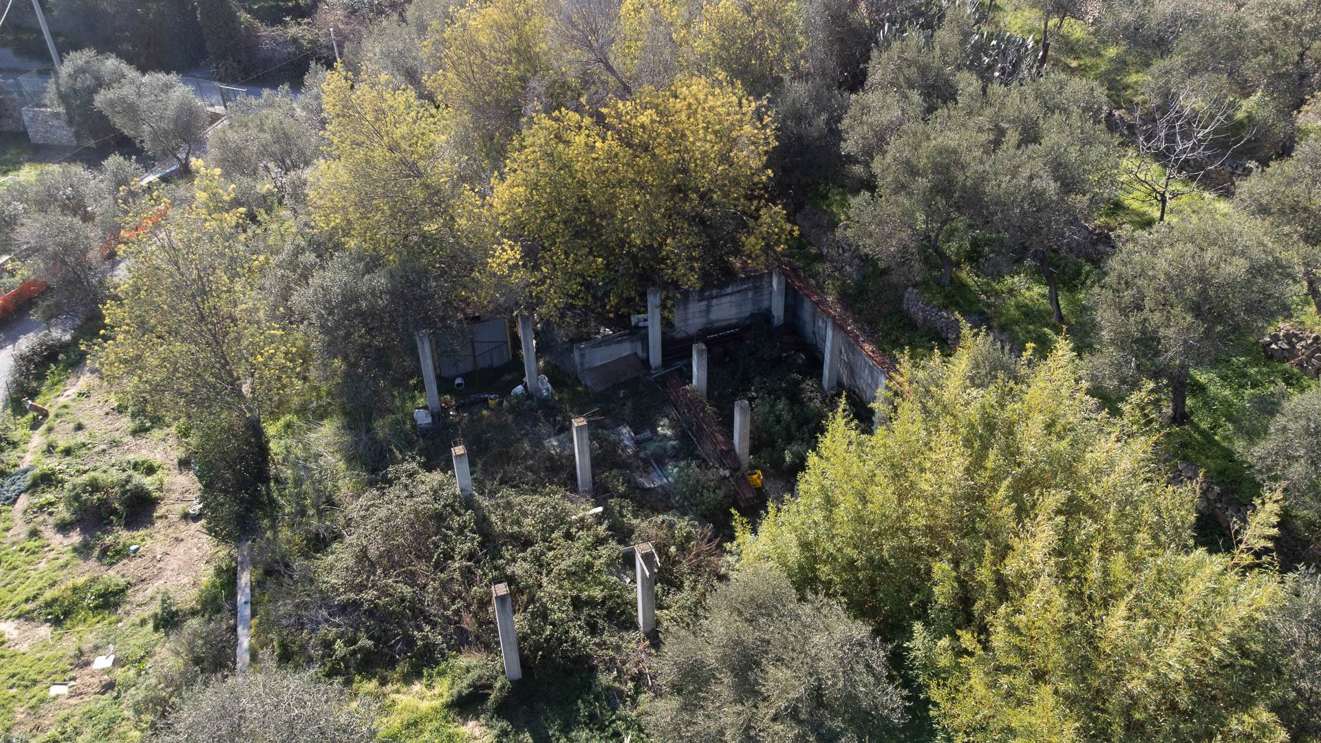 Terreno con progetto approvato in vendita a Pietra Ligure